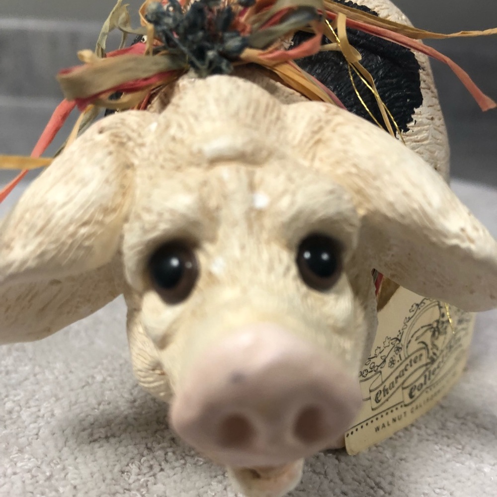 Little piggy good luck character collectible